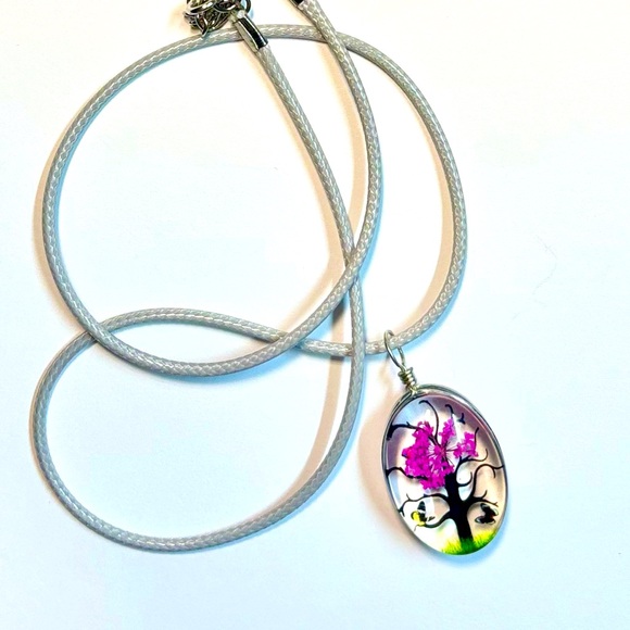 Handmade Lace Dried Flowers Oval Pendant Necklace #17 - Picture 2 of 2